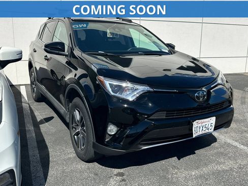Used 2018 Toyota RAV4 XLE FWD image 1