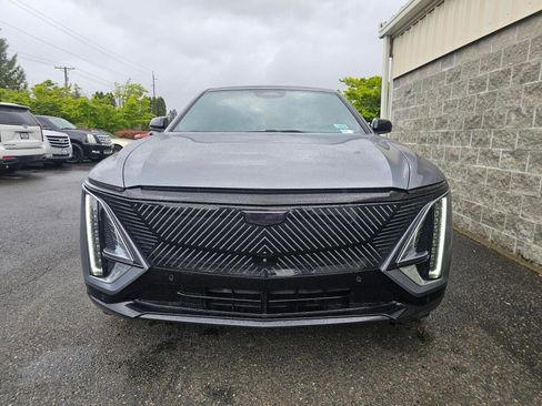 Used 2023 Cadillac Lyriq 2WD image 12