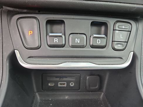 Used 2021 GMC Terrain SLT w/ Elevation Edition AWD/4WD image 22