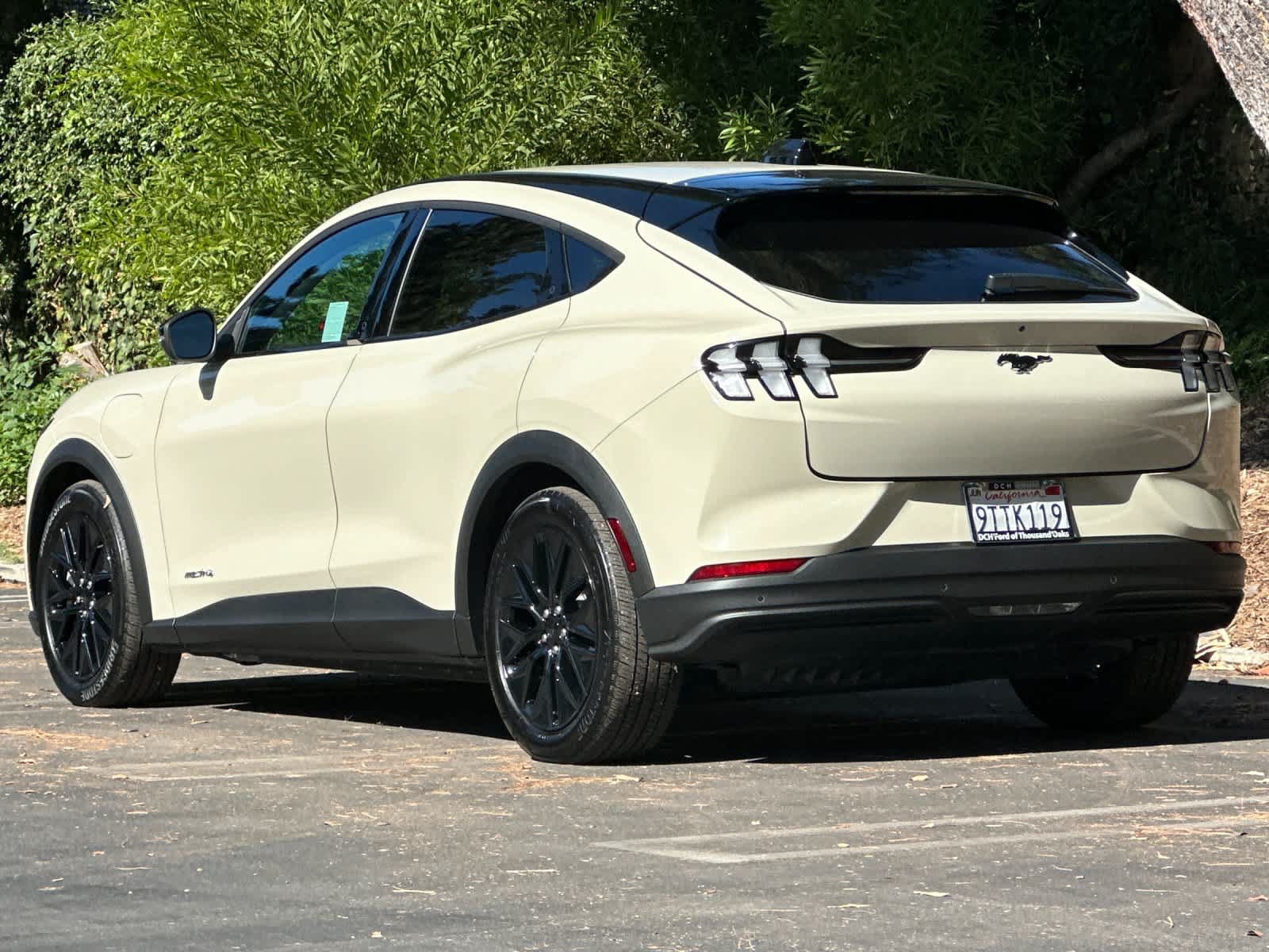 Certified 2025 Ford Mustang Mach-E Select AWD/4WD image 6