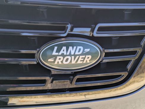 Certified 2025 Land Rover Range Rover Sport SE image 32