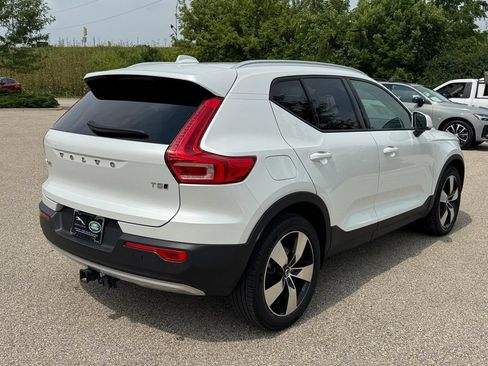 Used 2021 Volvo XC40 T5 Momentum w/ Premium Package AWD/4WD image 4