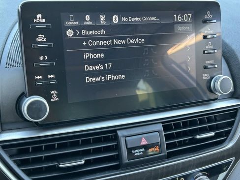 Used 2019 Honda Accord EX image 28