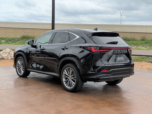 Used 2023 Lexus NX 350 AWD w/ Vision Package image 4