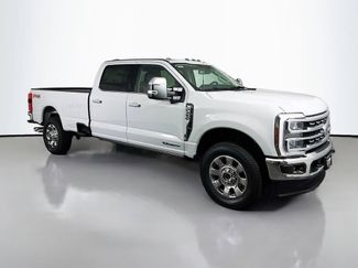 New 2026 Ford F350 Lariat w/ Lariat Ultimate Package 360° Tour