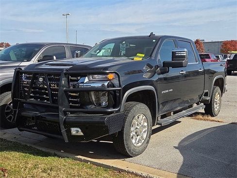 Used 2022 Chevrolet Silverado 2500 LTZ image 1