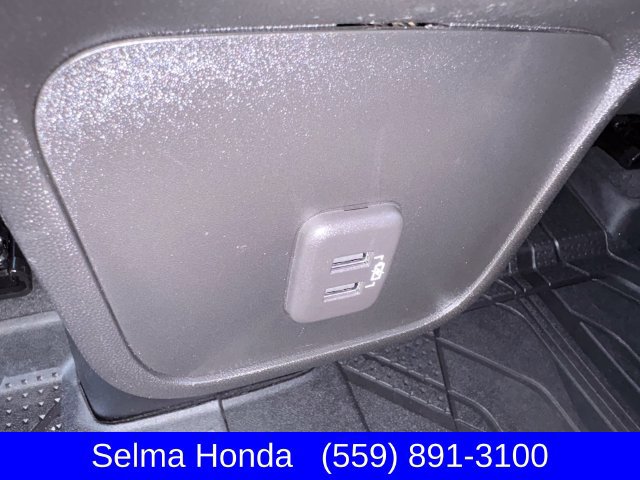 Used 2022 Chevrolet Equinox LT w/ LPO, Floor Liner Package AWD/4WD image 9