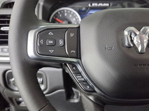 New 2026 RAM 1500 4x4 Crew Cab image 13