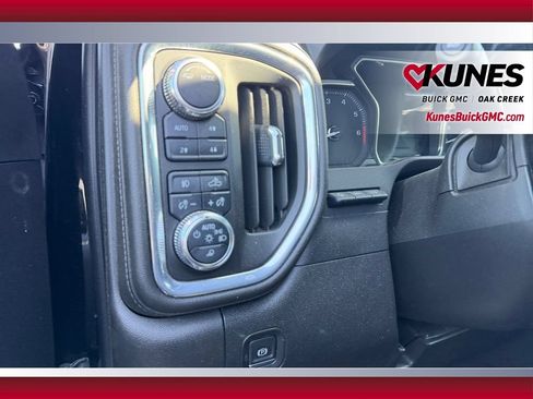 Used 2022 GMC Sierra 3500 Denali w/ Denali Ultimate Package AWD/4WD image 19