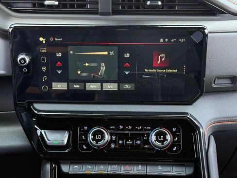 New 2026 GMC Sierra 1500 AT4 w/ AT4 Premium Package AWD/4WD image 36
