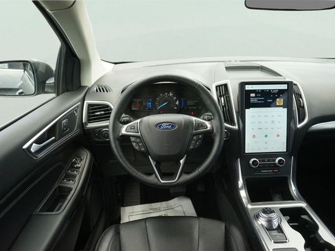Used 2022 Ford Edge Titanium AWD/4WD image 21