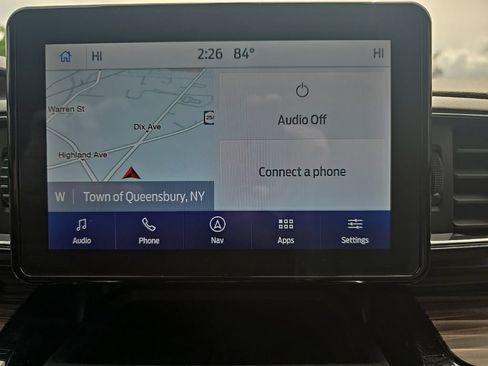 Used 2022 Ford Explorer Limited w/ Equipment Group 301A AWD/4WD image 25