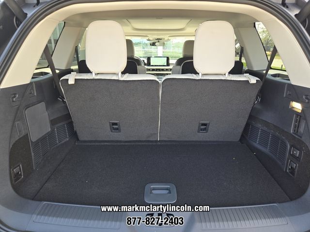 New 2027 Lincoln Aviator AWD w/ Jet Appearance Package image 13