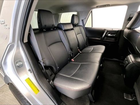Used 2023 Toyota 4Runner TRD Off-Road Premium w/ Moonroof Package AWD/4WD image 27