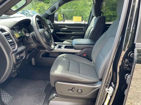 Used 2025 RAM 1500 Big Horn AWD/4WD image 38
