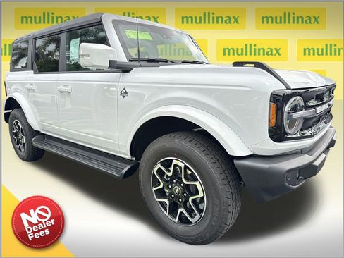 New 2025 Ford Bronco Outer Banks image 1