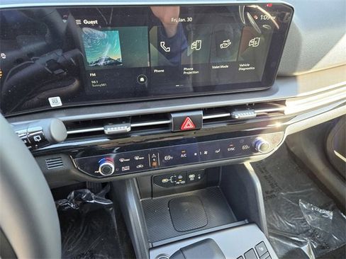 New 2026 Kia Sportage EX image 11