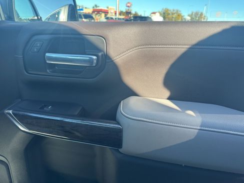 Used 2021 Chevrolet Silverado 1500 LTZ w/ Z71 Off-Road Package image 38