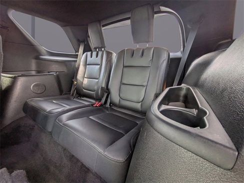 Used 2017 Ford Explorer XLT w/ Equipment Group 202A image 15