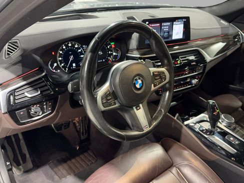 Used 2018 BMW 540i xDrive image 19