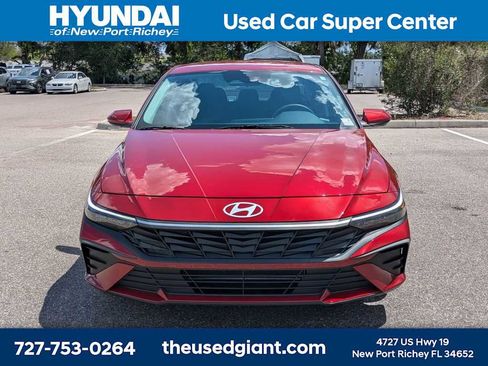 Used 2024 Hyundai Elantra SEL FWD image 8
