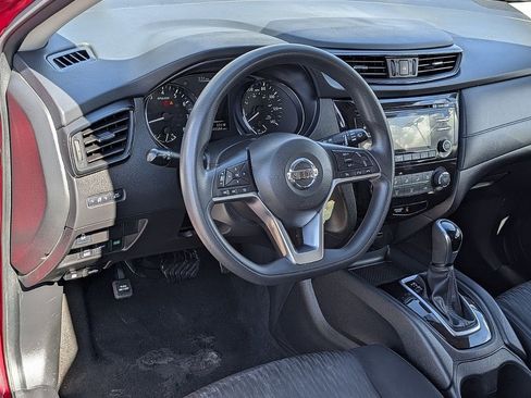 Used 2017 Nissan Rogue S image 28