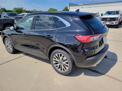 Certified 2020 Ford Escape Titanium image 11