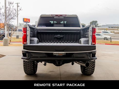 Used 2025 Chevrolet Silverado 2500 LT w/ Trail Boss Package image 8