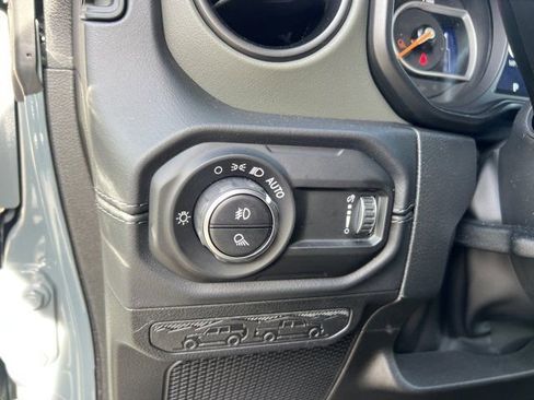 New 2026 Jeep Gladiator Mojave w/ Steel Bumper Group image 29