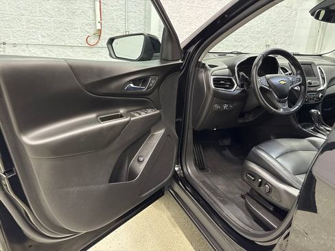 Used 2021 Chevrolet Equinox LT AWD/4WD image 13