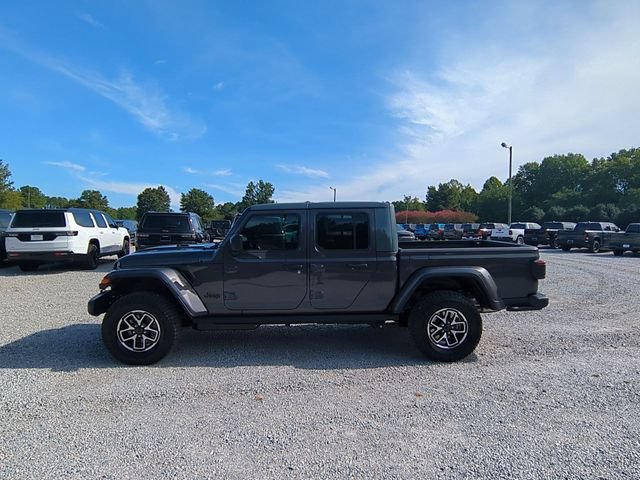 New 2026 Jeep Gladiator Rubicon w/ Rockslide Package AWD/4WD image 2