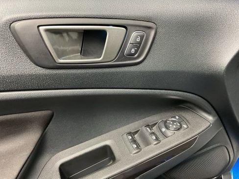Used 2021 Ford EcoSport SE w/ SE Convenience Package image 11