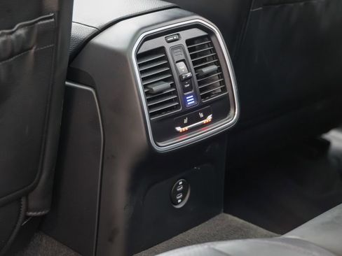 Certified 2026 Porsche Macan image 54