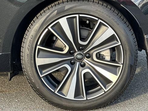 New 2025 Land Rover Range Rover SE image 13