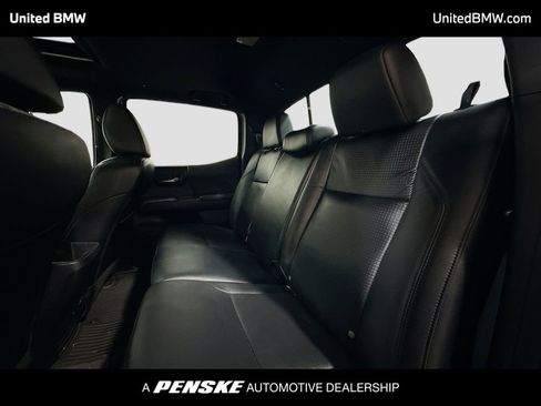 Used 2023 Toyota Tacoma TRD Off-Road w/ TRD Premium Off Road Package image 13