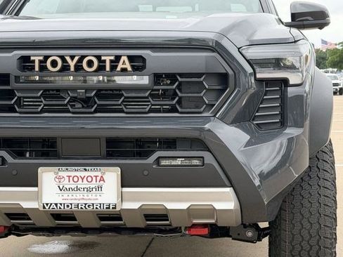 New 2026 Toyota Tacoma 4x4 Double Cab Hybrid image 10