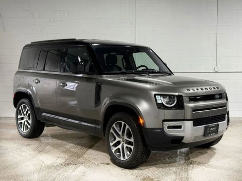 Used 2022 Land Rover Defender 110 S image 4