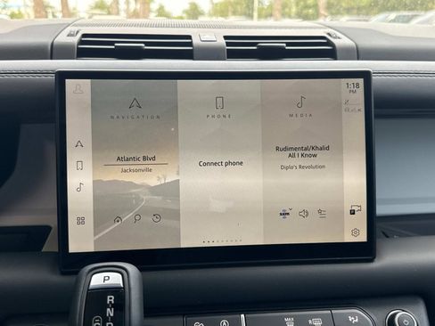 Certified 2025 Land Rover Defender 110 S image 23