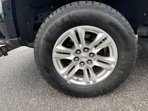 Used 2019 GMC Canyon SLE w/ Driver Alert Package RWD image 10
