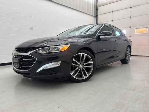 Used 2022 Chevrolet Malibu Premier FWD image 3