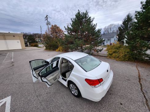 Used 2012 Subaru Legacy 2.5i image 28