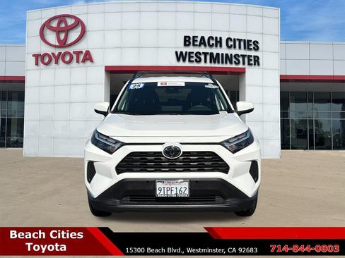 Certified 2025 Toyota RAV4 XLE AWD/4WD image 4