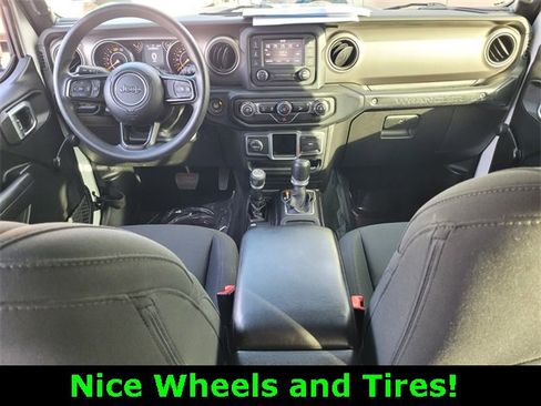 Certified 2018 Jeep Wrangler Unlimited Sport image 16