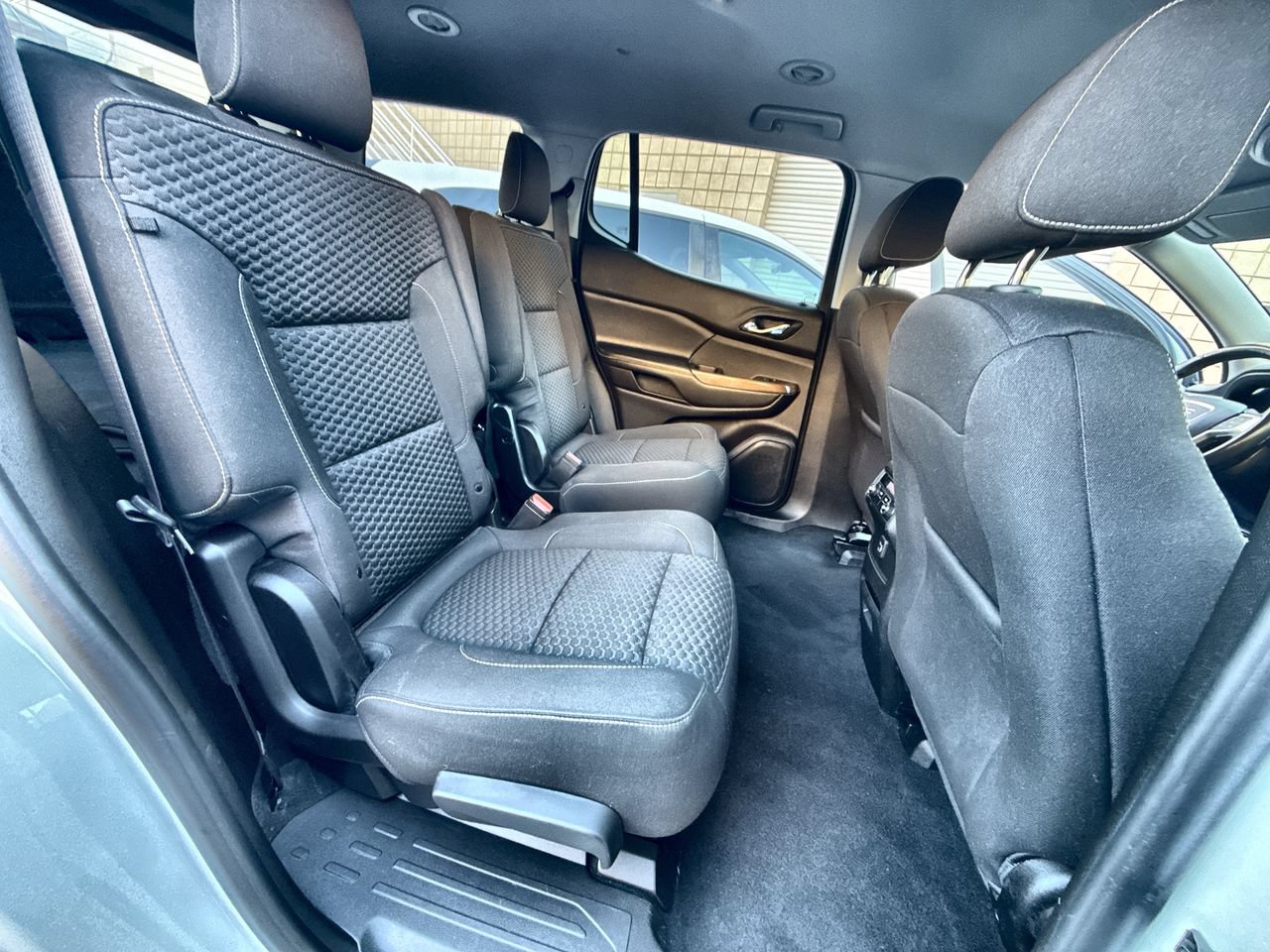 Used 2019 GMC Acadia SLE AWD/4WD image 26