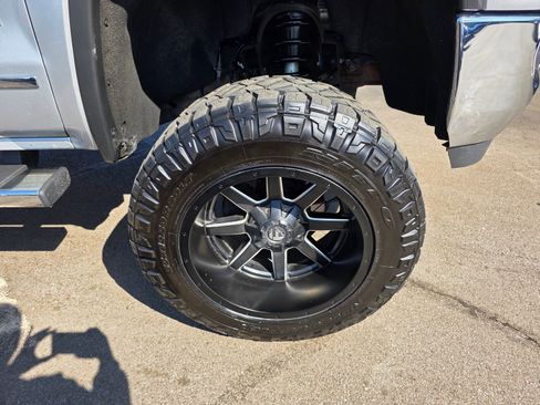 Used 2018 GMC Sierra 1500 SLT AWD/4WD image 57