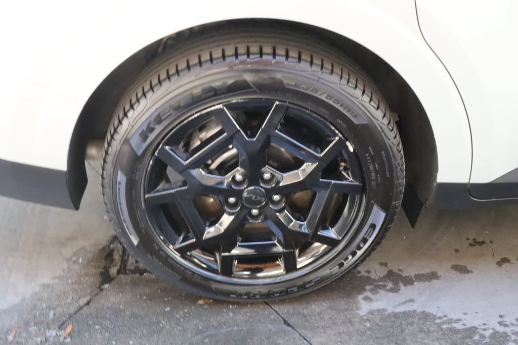 Used 2025 Kia Carnival SX Prestige FWD image 11