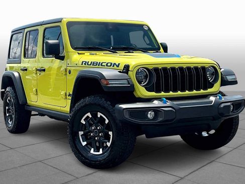 Used 2024 Jeep Wrangler Unlimited Rubicon 4xe image 2