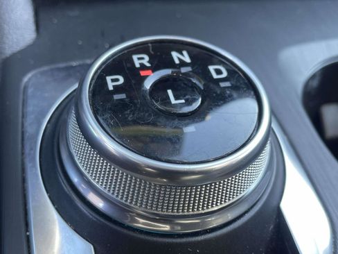 Used 2022 Ford Escape SE w/ SE Sport Appearance Package image 8