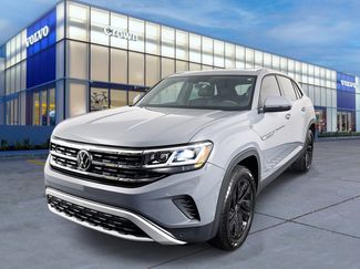 Used 2021 Volkswagen Atlas Cross Sport SE image 1