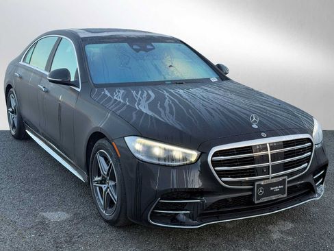 Used 2024 Mercedes-Benz S 580 4MATIC Sedan image 2